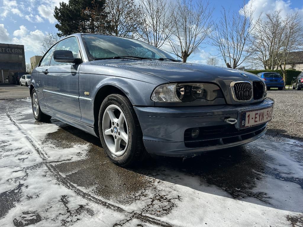 BMW 318CI 2.0 Benzine 2002 motorschade, Autos, Achat, Entreprise, Boîte manuelle, Noir