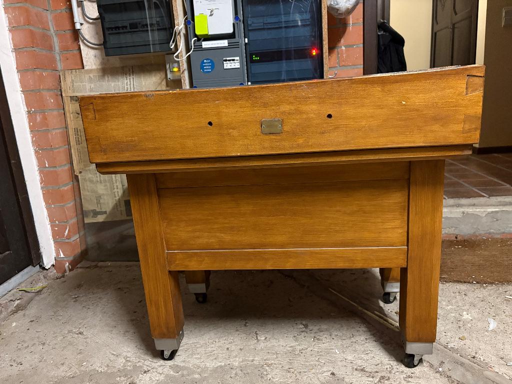 bloc de boucher solide de caractère sur roues, Enlèvement