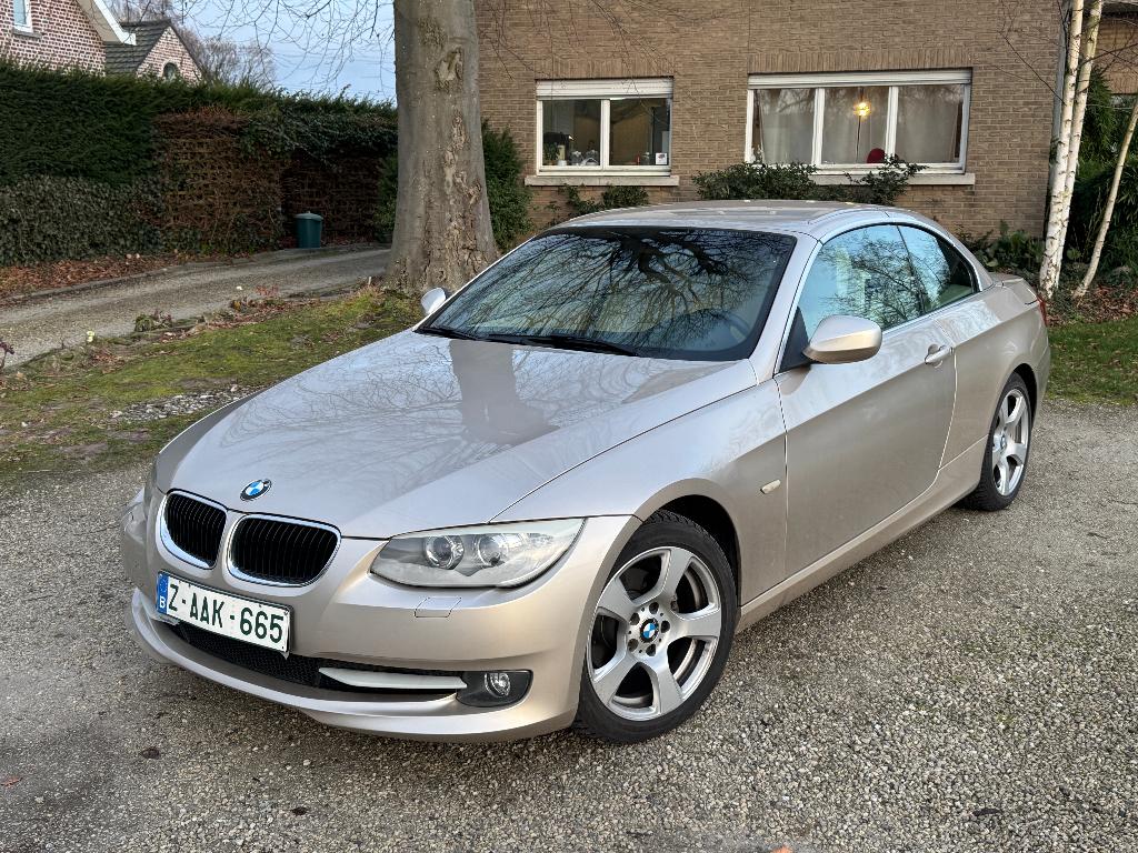BMW 320i/139.900 km/automatique/essence/Euro 5, Autos, Cuir, Euro 5, Beige, Cabriolet