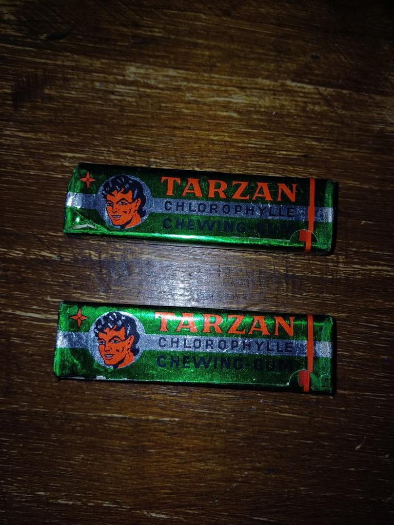 Anciens chewing-gum Tarzan avec points tintin, Collections, Enlèvement