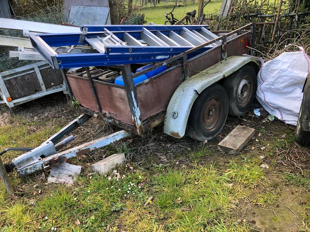 Aanhangwagen-Remorque, Ophalen, Gebruikt