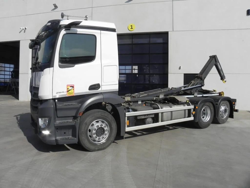 Mercedes-Benz Actros 2548 6X2 Containersysteem met naloopstu, Auto's, Vrachtwagens, Automaat, Euro 6, Wit, Mercedes-Benz