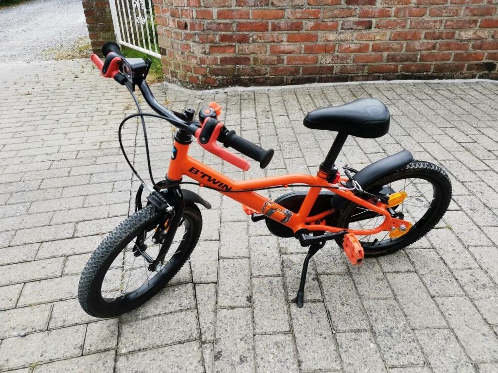 Velo enfant btwin 16 pouces, Vélos & Vélomoteurs, Enlèvement, B’twin, Stabilisateurs, Comme neuf