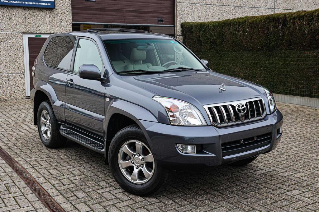 Toyota Land Cruiser UNIEKE-STAAT*AUTOMAAT*NAVIGATIE*ZETELVER, Auto's, Toyota, 1935 kg, Gebruikt, Beige, Parkeersensor