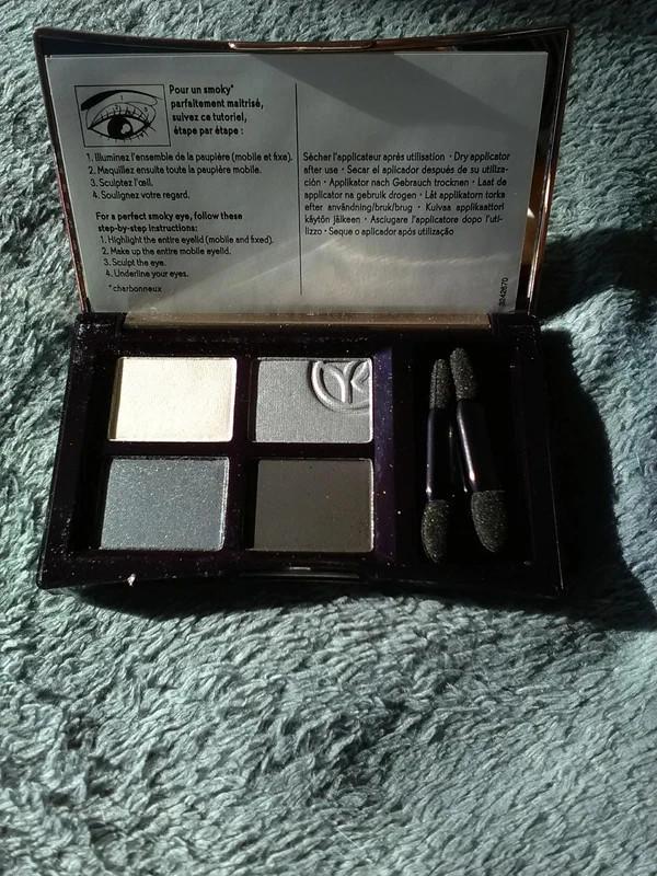 Yves Rocher Luxuous Grey Color Powder Quartet NIEUW!, Handtassen en Accessoires, Uiterlijk | Cosmetica en Make-up, Nieuw, Make-up