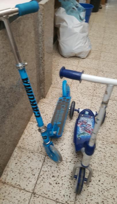 lot deux trotinettes enfant, Vélos & Vélomoteurs, Trottinettes, Enlèvement ou Envoi, Comme neuf