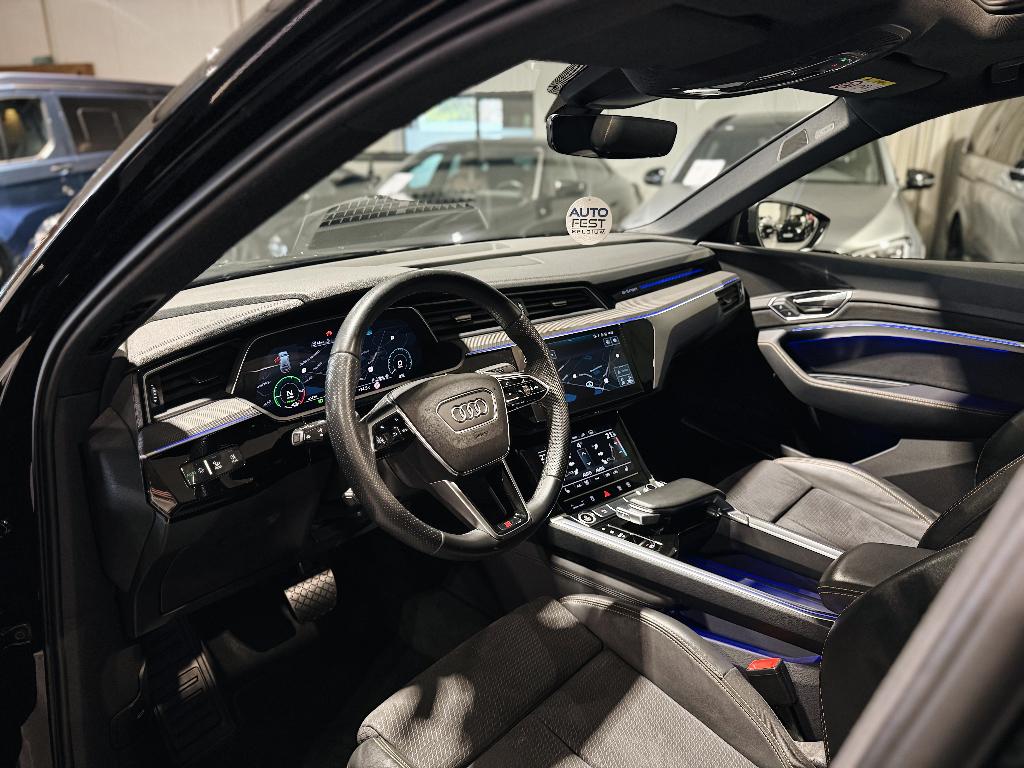 Audi E-Tron 50 Sportback Quattro S-Line ‘Black Edition’, Auto's, Audi, Automaat, 230 kW, Zwart, 5 zetels