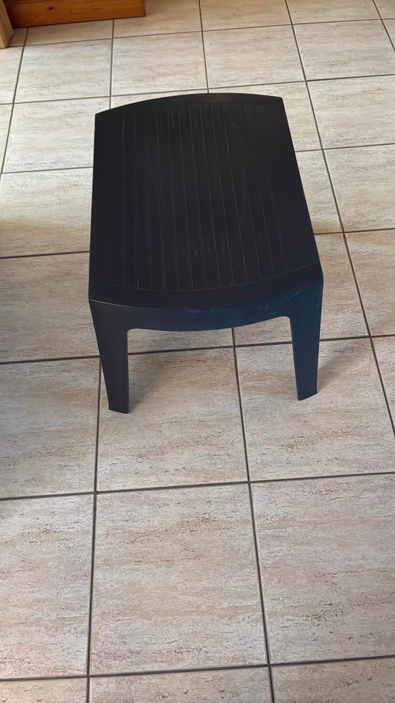 Bijzettafel voor terras 10€, Ophalen, Gebruikt