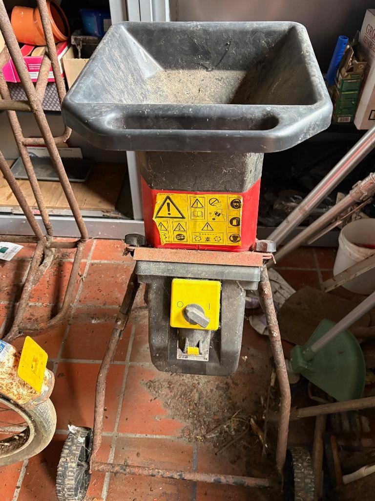 Hakselaar - versnipperaar voor tuinafval, Enlèvement, Utilisé, Électrique