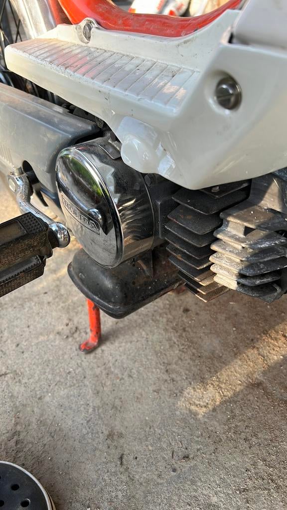 Honda camino origineel alles werkt goed, Fietsen en Brommers, Brommers | Tomos, Ophalen, Zo goed als nieuw