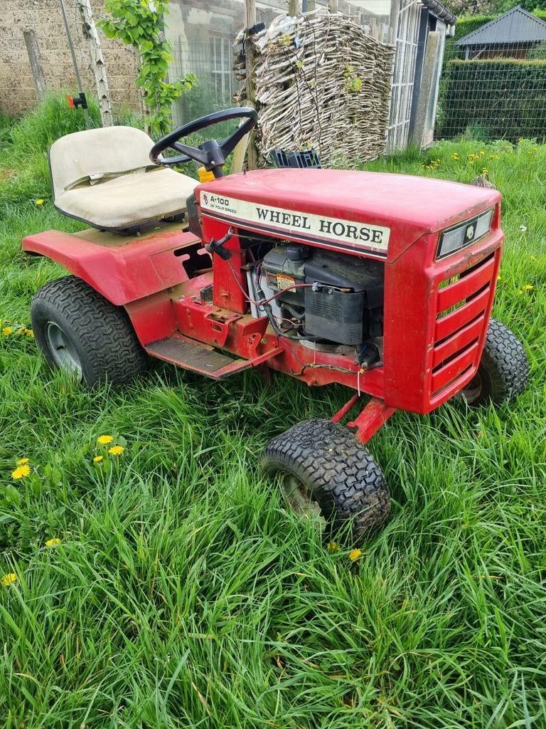 Wheel horse 2x + extra's, Tuin en Terras, Zitmaaiers, Ophalen