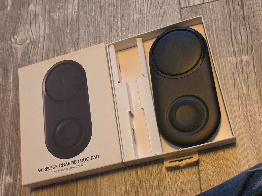 Chargeur sans fil Samsung Duo Pad EP-P5200 avec boîte, Enlèvement ou Envoi, Utilisé, Samsung