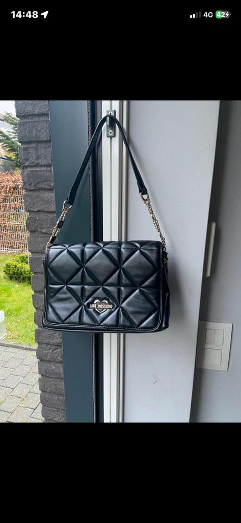 Sac Love Moschino noir matelassé GA Très bon état • Moschino, Enlèvement ou Envoi, Utilisé, Noir