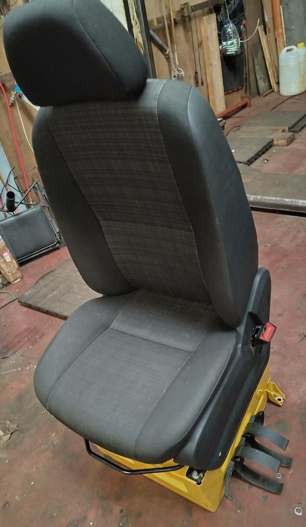 Sprinter 906 passagiersstoel voorin in zeer goede staat, Ophalen of Verzenden