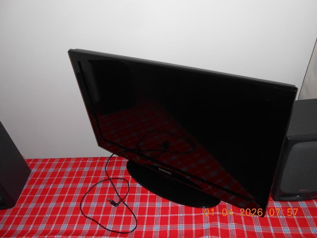 Téléviseur Samsung LCD HDMI, Audio, Tv en Foto, Televisies, Ophalen, Zo goed als nieuw, LCD, Samsung