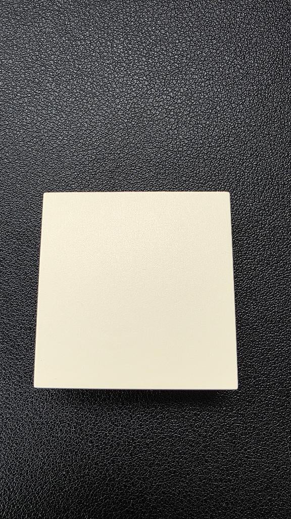 Niko Home Control drukknoppen (cream kleur), Doe-het-zelf en Bouw, Elektriciteit en Kabels, Gebruikt, Schakelaar, Ophalen