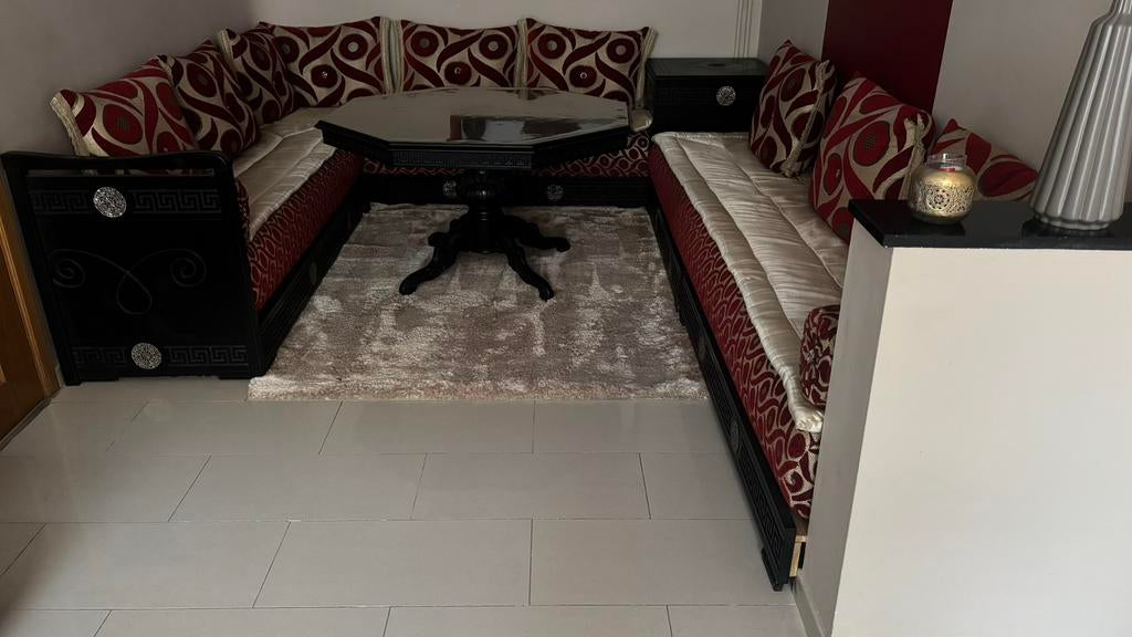 Marokkaanse zetel set, Enlèvement