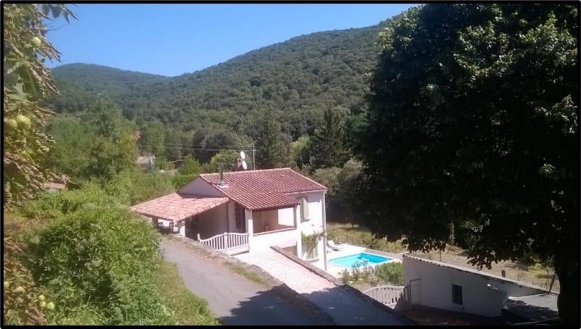 Vakantiewoning te huur Frankrijk (Cevennes), Vakantie, Vakantiehuizen | België, Zwembad, Aan meer of rivier, 2 slaapkamers