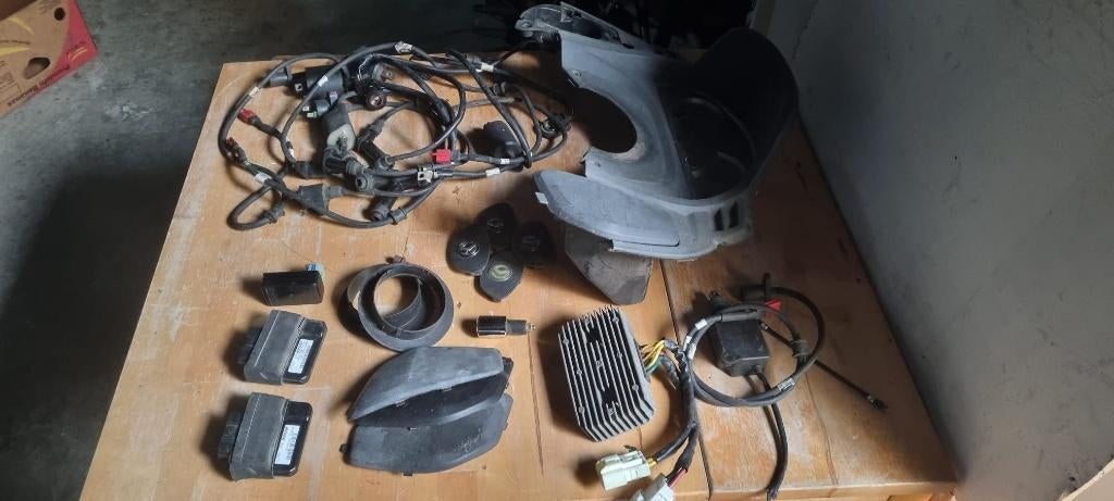 Gros lot pièces scooter SYM 125cc, Enlèvement, Utilisé, Autres types, SYM