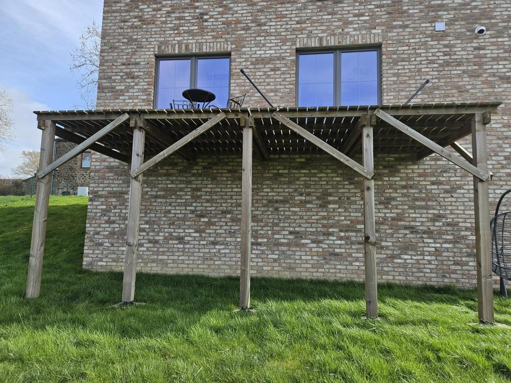 Terrasse sur pilotis, Enlèvement, Utilisé, Bois