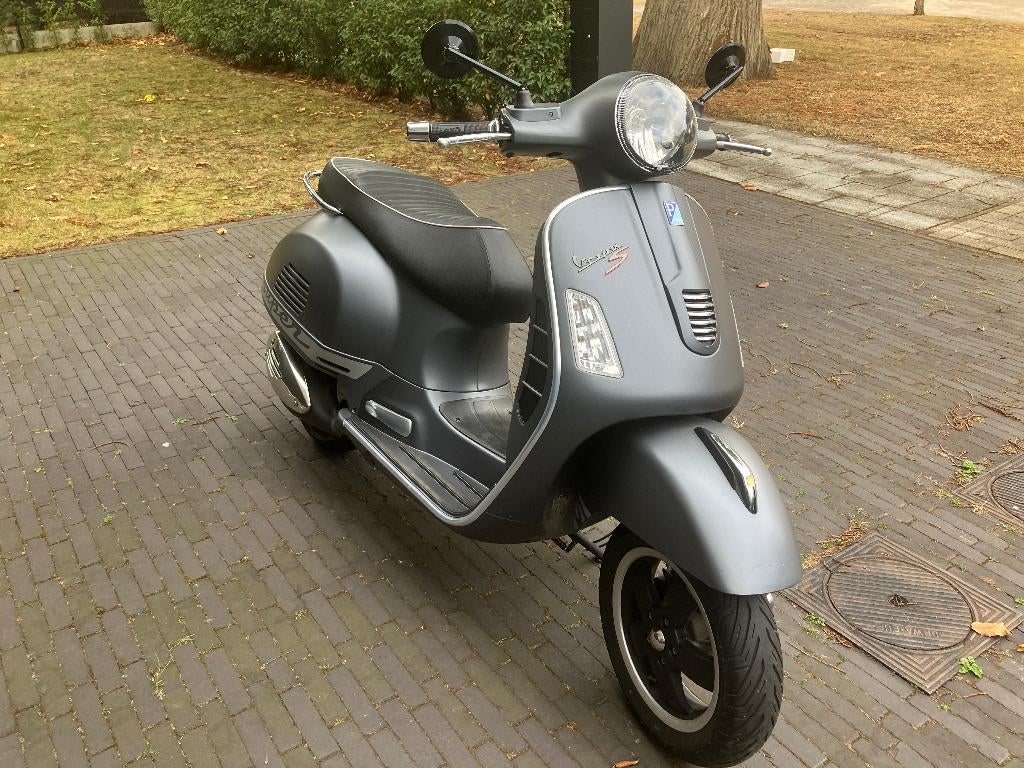 Vespa 125 GTS Sport, 125 cc, 11 kW of minder, 1 cilinder, Sport