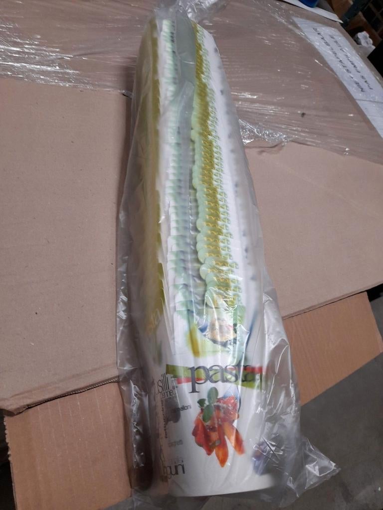 Pasta bekers, cups.
16 onz., Ophalen