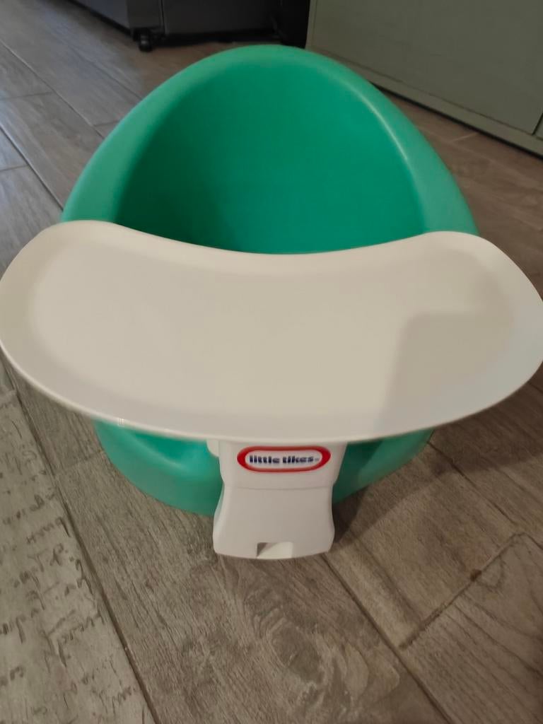 Siège de sol Little Tikes avec table à manger, Enlèvement