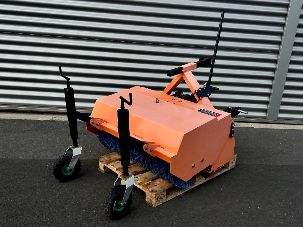 balayeuse 115 cm pour tracteur avec bac de ramassage, Tuin en Terras, Veegmachines, Gebruikt, Ophalen