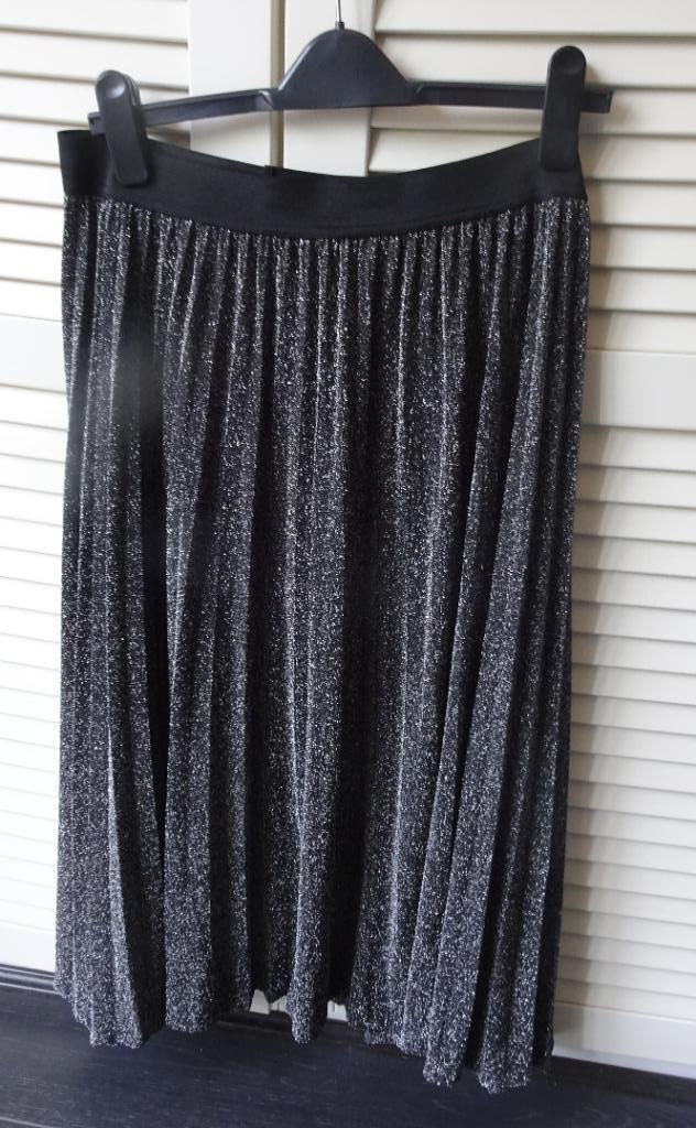 Zwarte rok „Rhinestone”, Kleding | Dames, Rokken, Gedragen, Maat 42/44 (L), Zwart, Onder de knie, Ophalen of Verzenden