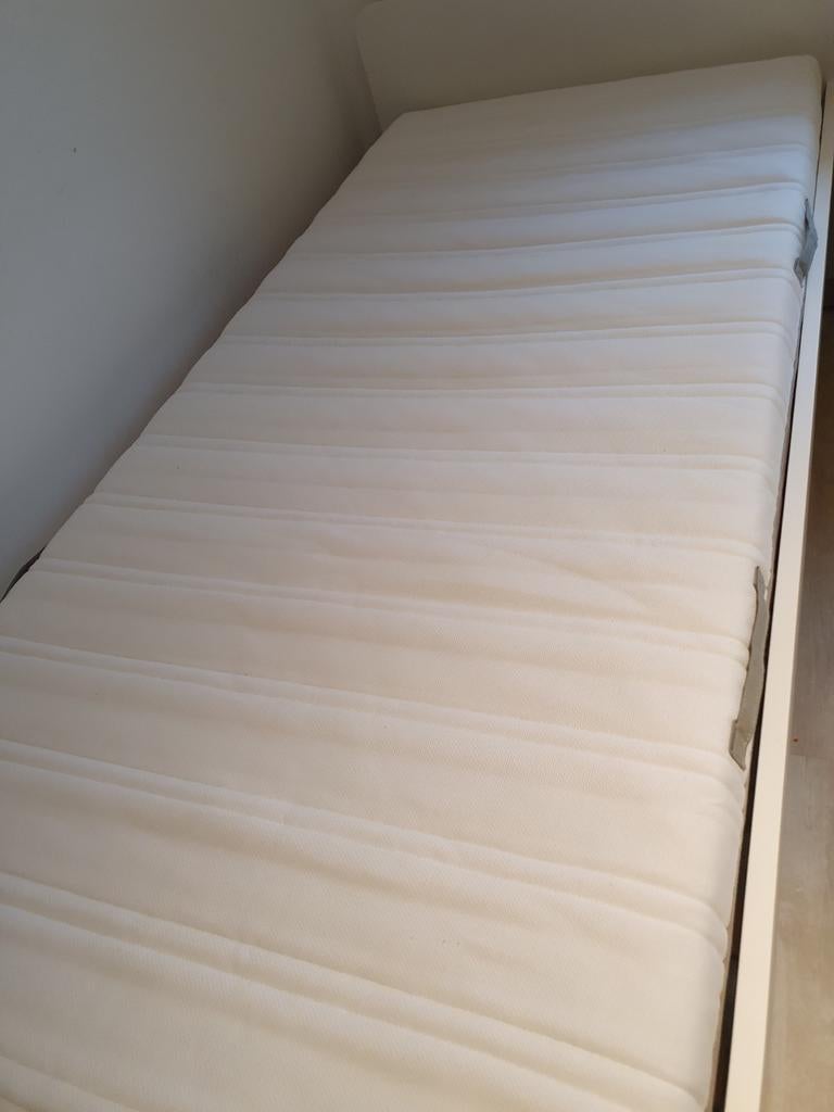Ikea volledig eenpersoonsbed, Huis en Inrichting, Slaapkamer | Bedden, Ophalen