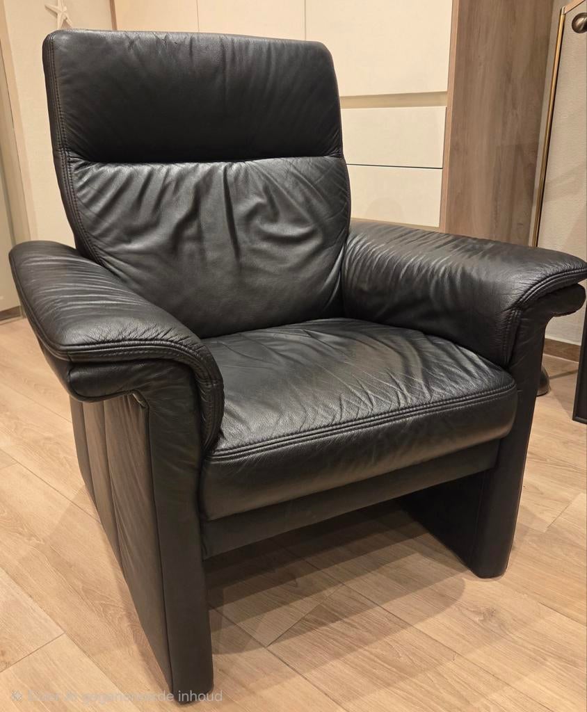 Zwarte salonzetels, Enlèvement