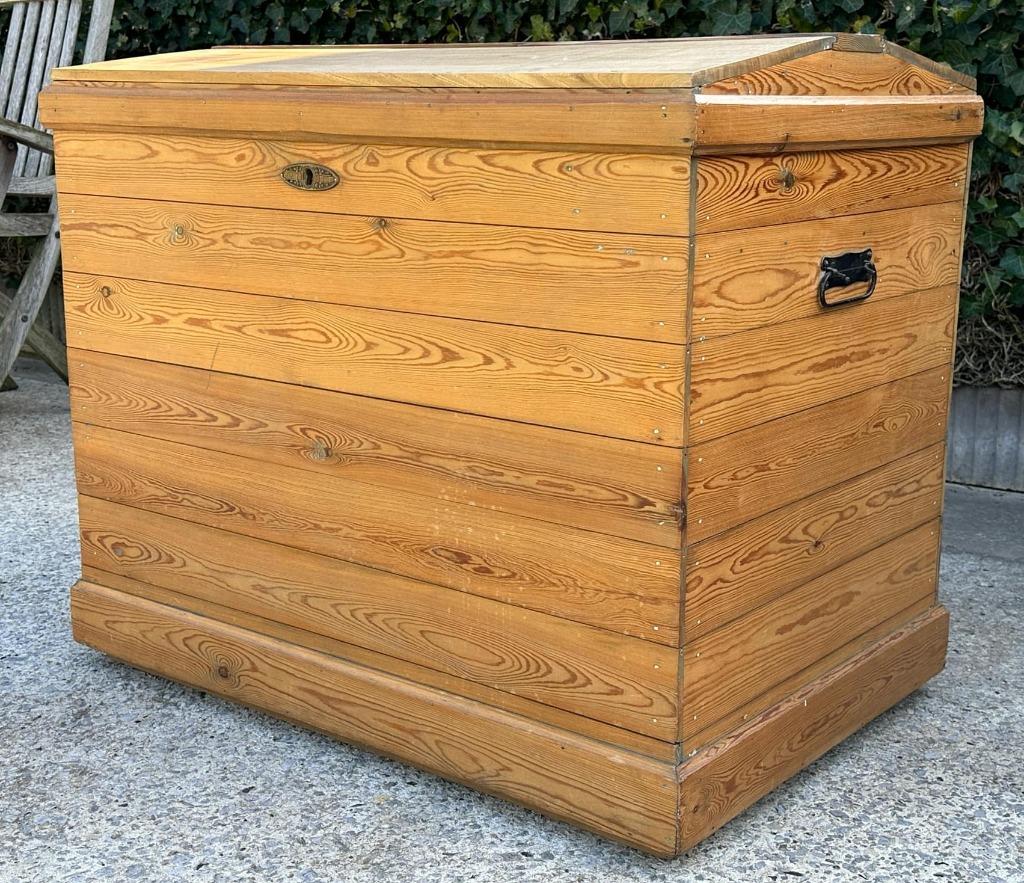 Grote grenen kist in mooie staat, Ophalen