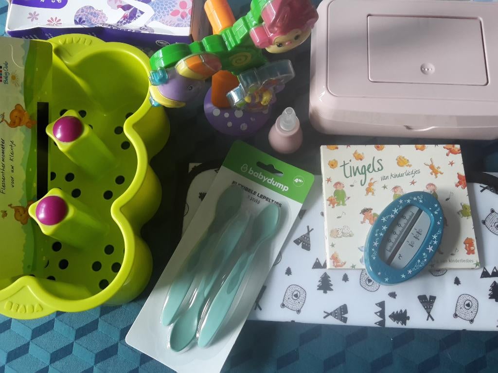 Set babyspullen, nieuw / als nieuw, 15 Euro voor alles samen, Kinderen en Baby's, Badjes en Verzorging, Ophalen of Verzenden, Nieuw