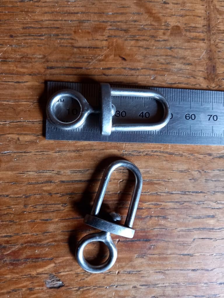 Draal roofvogel 5 cm, Dieren en Toebehoren, Ophalen of Verzenden, Zo goed als nieuw