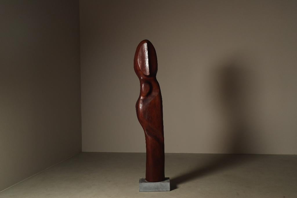 Monumental Afzelia wood sculpture by Begga d’Haese, c. 1985, Ophalen