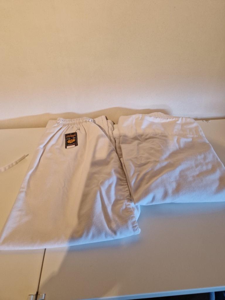 Kimono Shugyo maat 140, Sport en Fitness, Ophalen, Gebruikt, Maat XS of kleiner, Vechtsportpak