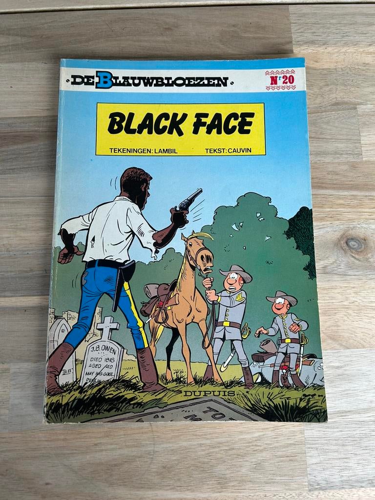 De blauwbloezen bundel, Meerdere stripboeken, Ophalen, Gelezen