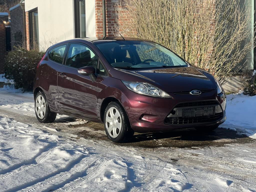 Ford Fiesta essence 2011 comme ça 700€, Autos, Euro 5, Achat, Entreprise, Boîte manuelle
