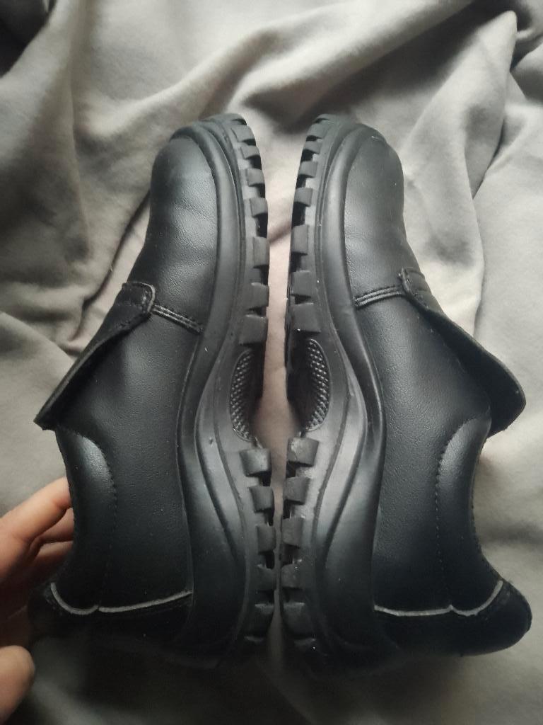 maat 40 Robur safety shoes food sector nieuwstaat, Verzenden, Zo goed als nieuw