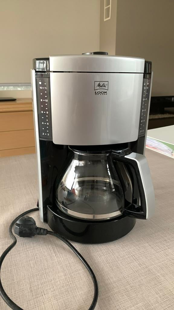 Koffiezetapparaat, Gebruikt, 10 kopjes of meer, Koffiemachine, Gemalen koffie