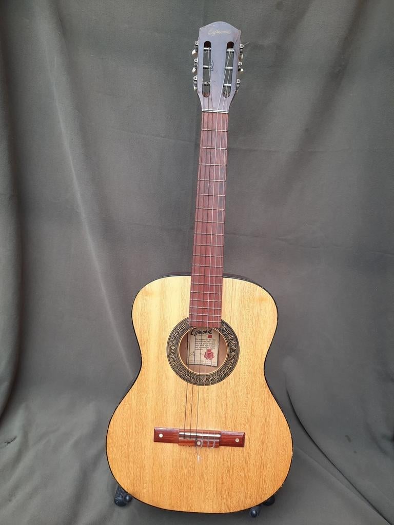 Egmond gitaar, Ophalen, Gebruikt