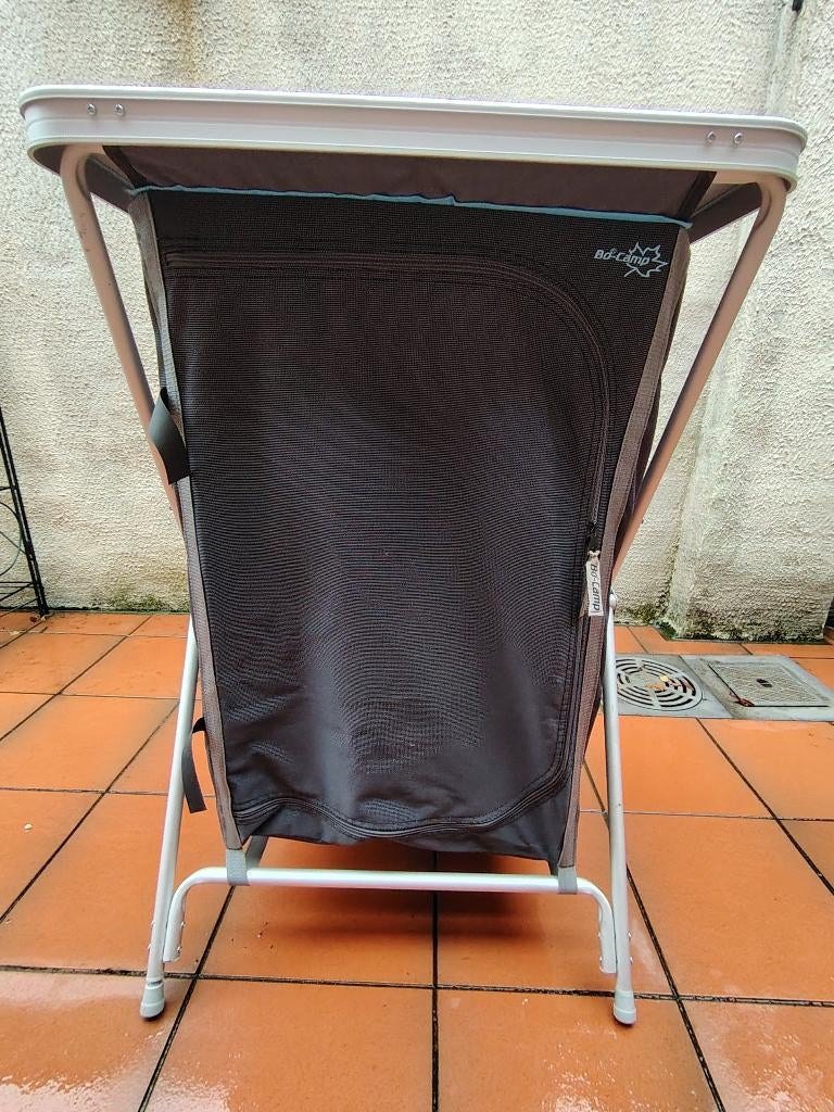 Campingkastje, Ophalen, Zo goed als nieuw, Campingkast