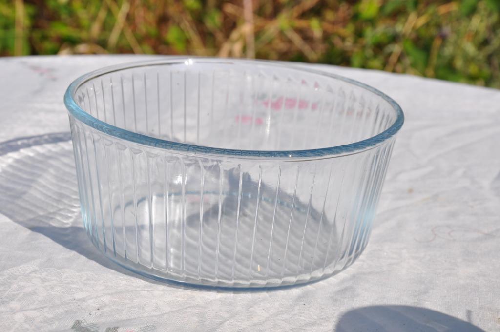 plat rond pyrex, Maison & Meubles, Cuisine | Vaisselle, Enlèvement ou Envoi, Comme neuf, Autres matériaux, Récipient(s)