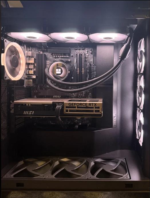 MSI GeForce RTX 5080 Inspire, Computers en Software, Videokaarten, Nvidia, Ophalen