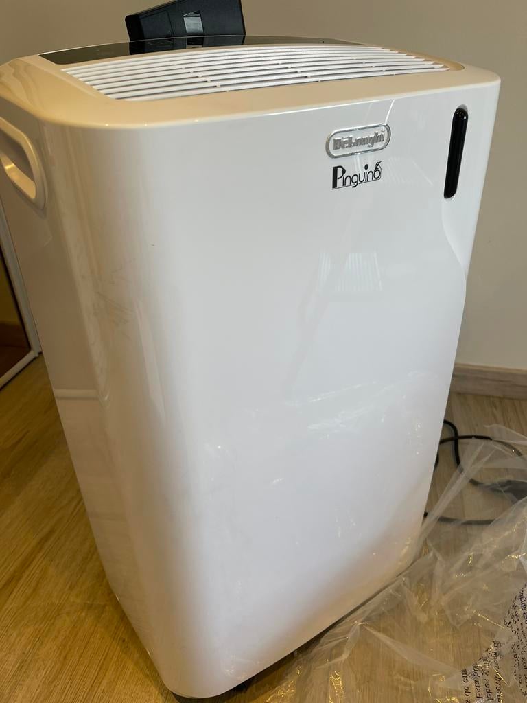 PAC EM82 De’Longhi Climatiseur mobile et kit fenêtre NEUF, Neuf, 60 à 100 m³, Refroidissement et Déshumidification, Enlèvement