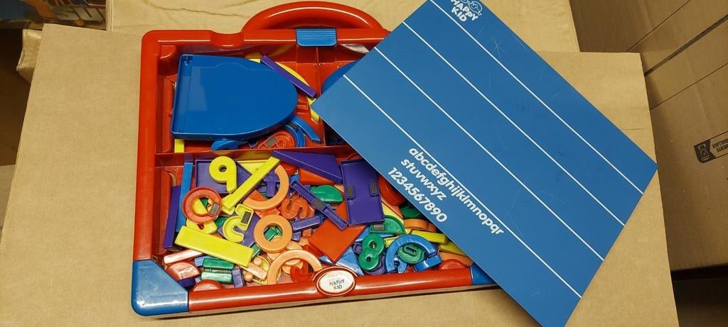 Happy Kid magneetbord - letters - cijfers - figuren, Kinderen en Baby's, Speelgoed | Educatief en Creatief, Ophalen of Verzenden