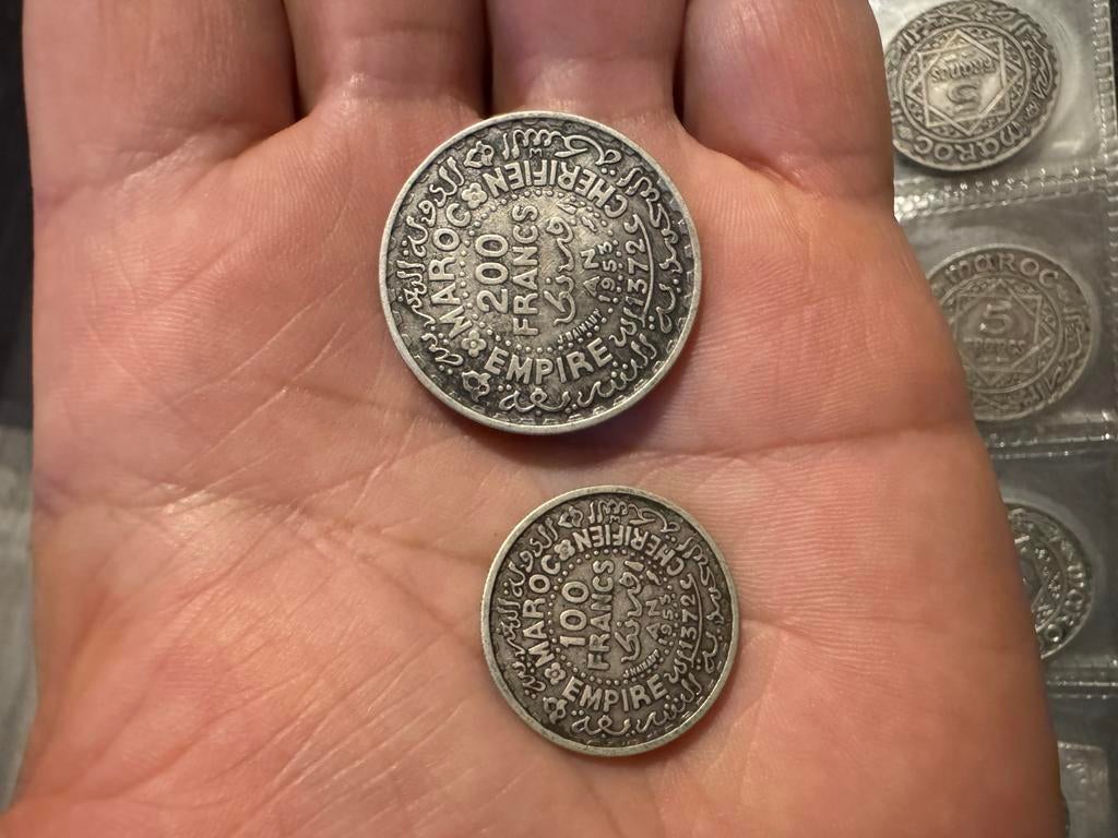 100 et 200 francs maroc en argent, Enlèvement