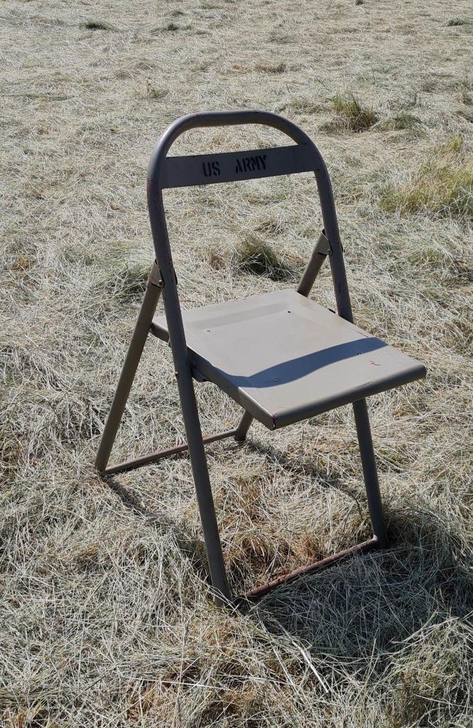 Originele US army vintage ijzeren klapstoel, Ophalen, Gebruikt, Overige kleuren, Vier