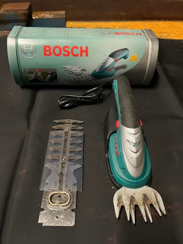 Bosch Isio Accustruik- en grasschaar, Ophalen, Gebruikt
