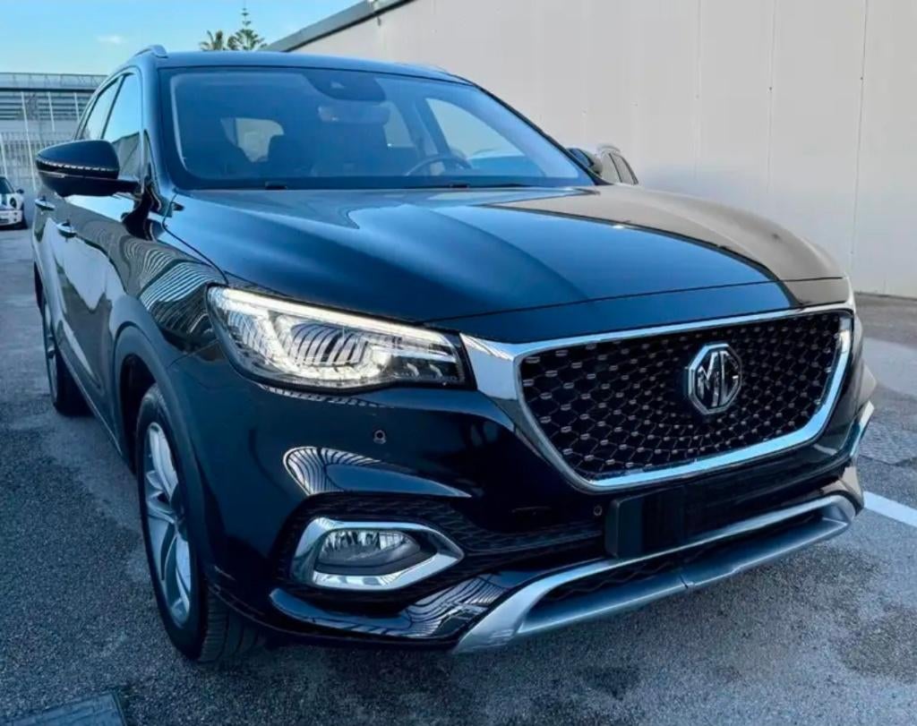 MG EHS luxe, 1498 cc, 4 cilinders, Zwart, Leder